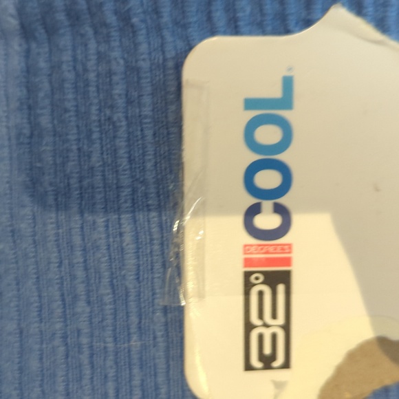 Kids sz 4 :32° Cool 4-piece / 2 T-Shirt and 2 Short set - Picture 3 of 4